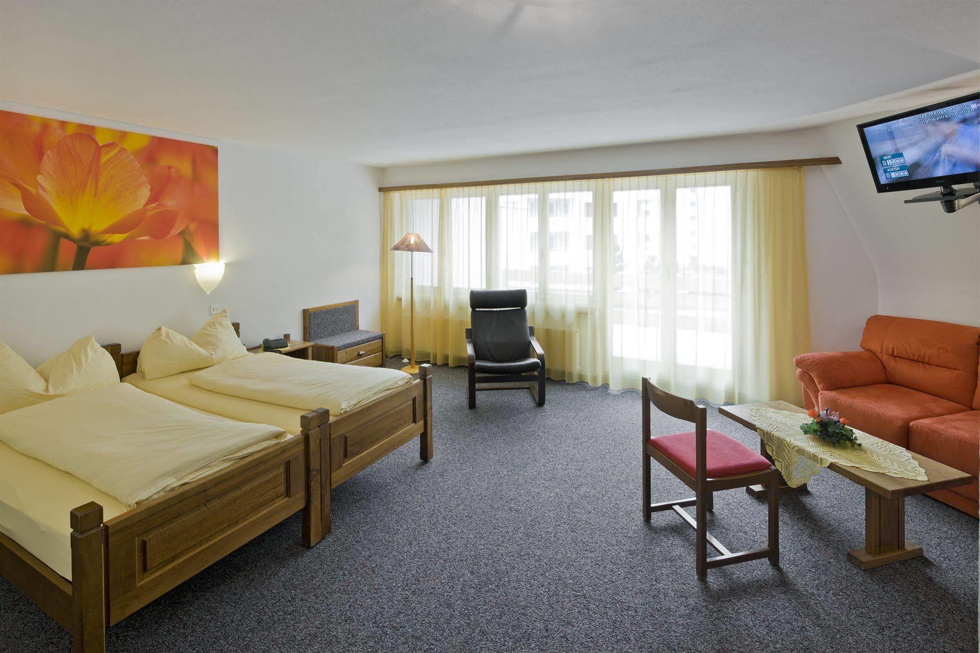 בריג Schlosshotel - Self Check-In Hotel מראה חיצוני תמונה